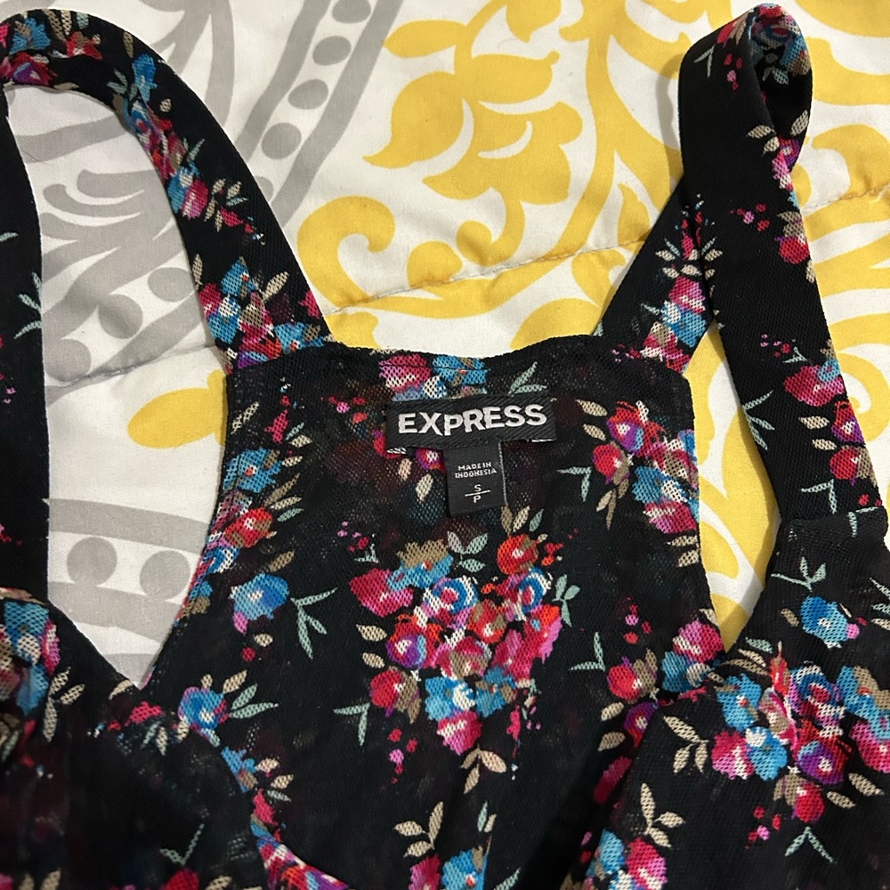 Express Tank Top - Picture 2 of 2